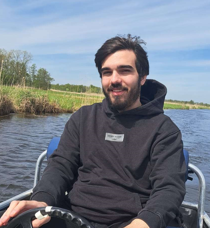 Meee
